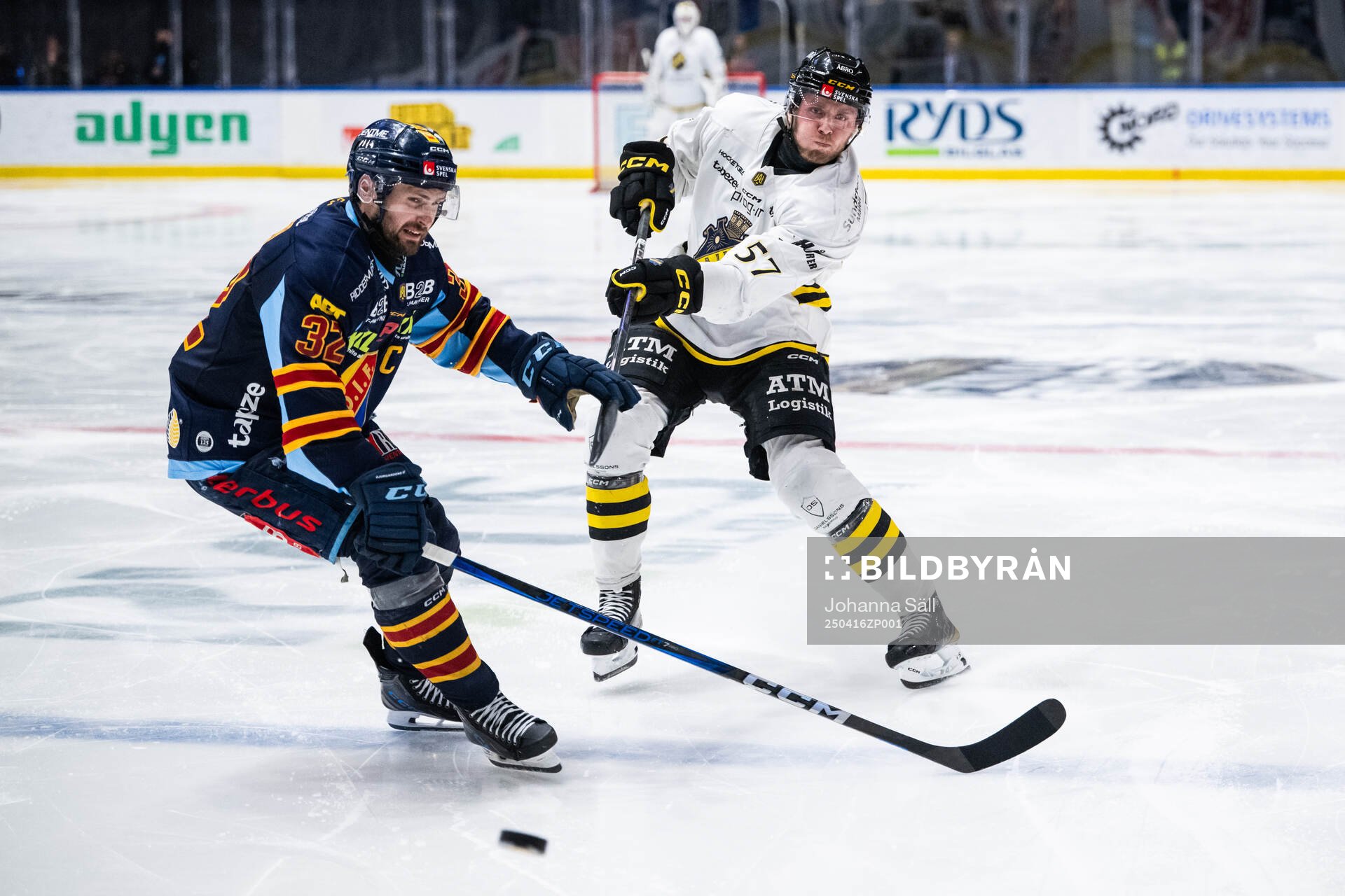 Djurgårdens Marcus Krüger och AIKs Alfred Barklund