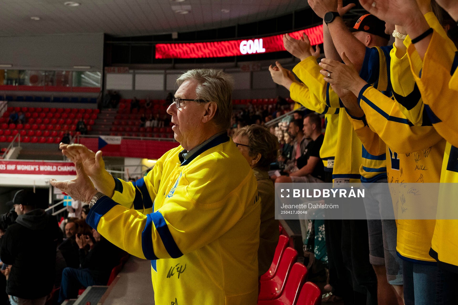 Supporters of Sweden