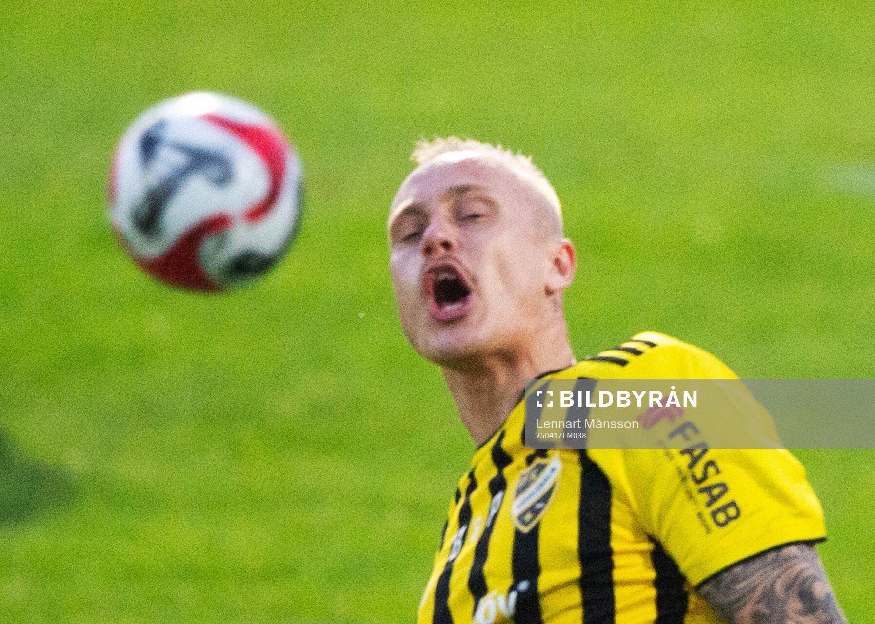 IFK Hässleholms Alexander Sjöström jublar