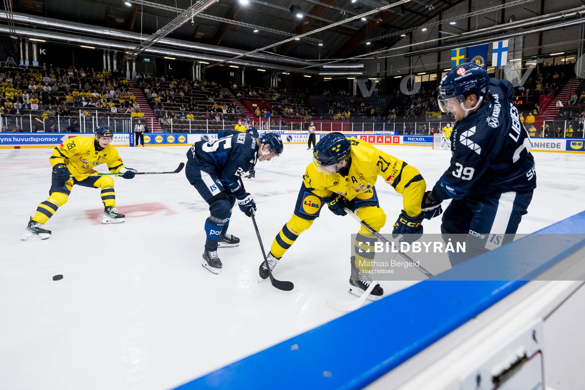 Anton Bengtsson and Christoffer Ehn of Sweden against Joona