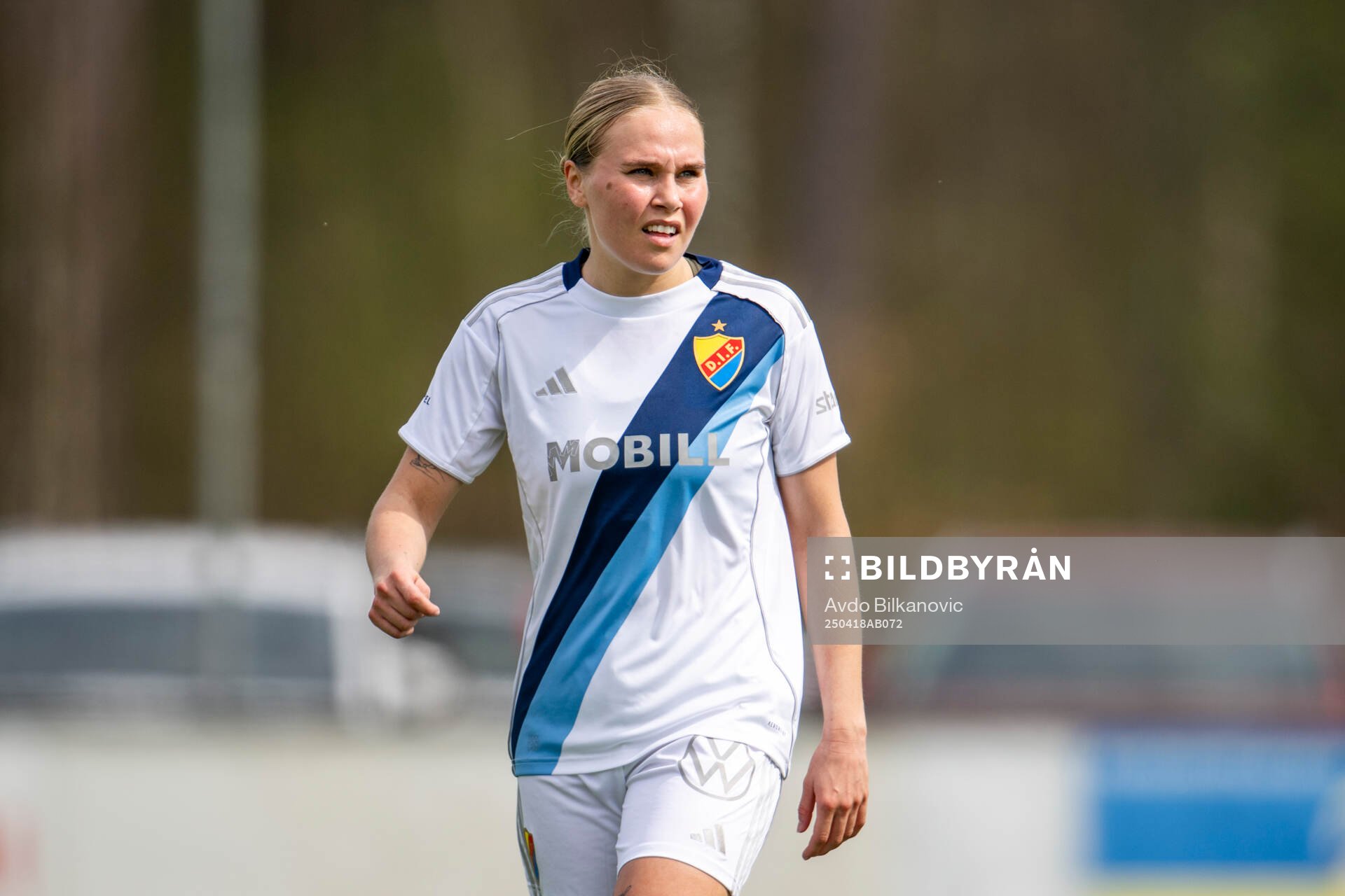 Djurgårdens Nanne Ruuskanen under fotbollsmatchen i Damallsvenskan mellan Vittsjö och Djurgården den 18 april 2025 i Vittsjö. 