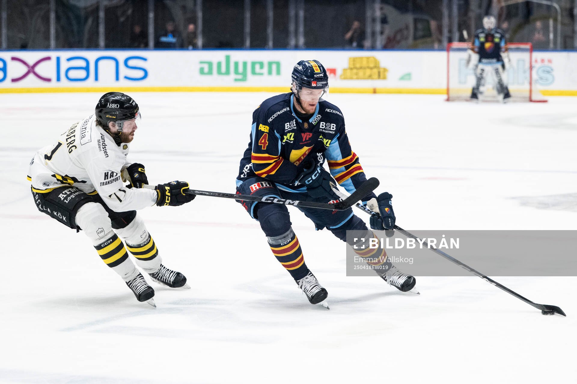 AIKs Lukas Zetterberg och Djurgårdens Edvin Hammarlund