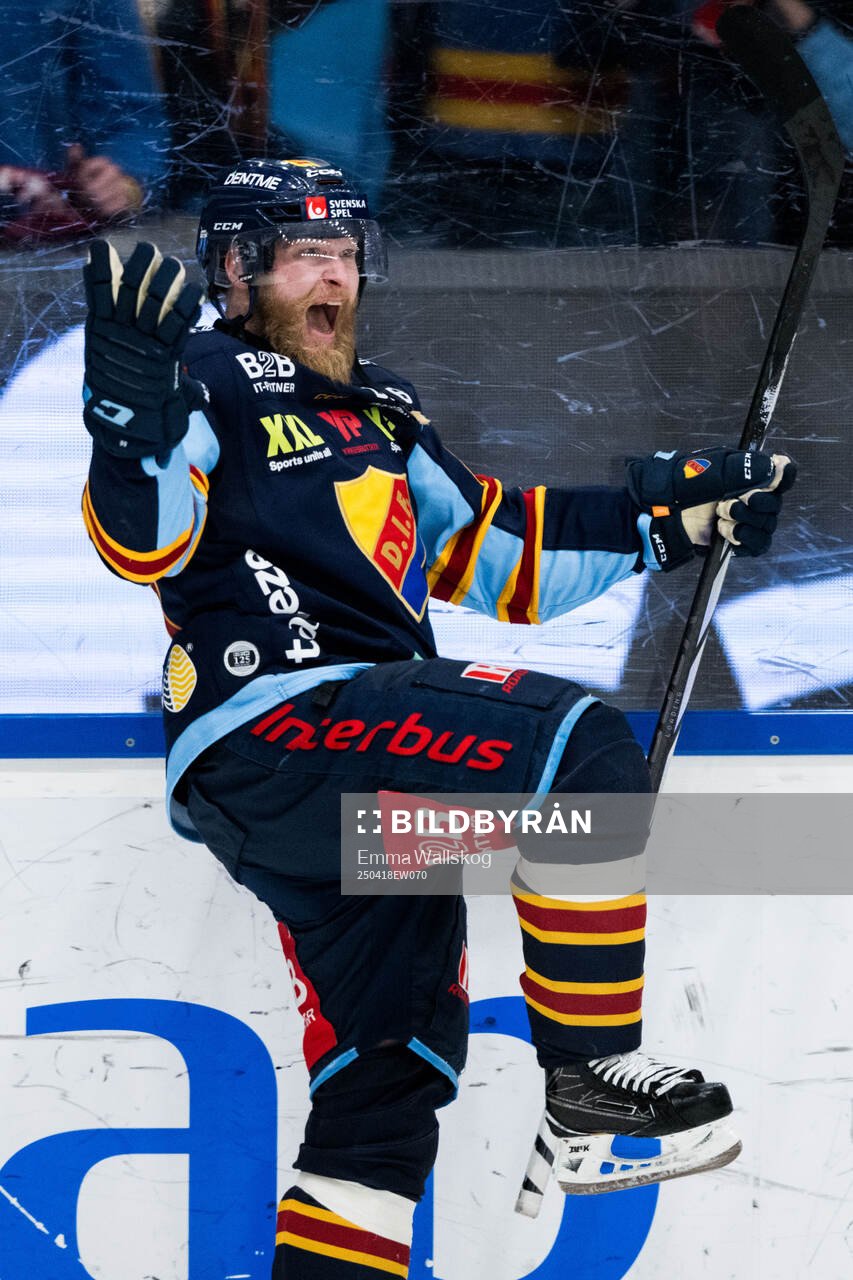 Djurgårdens Linus Klasen jublar