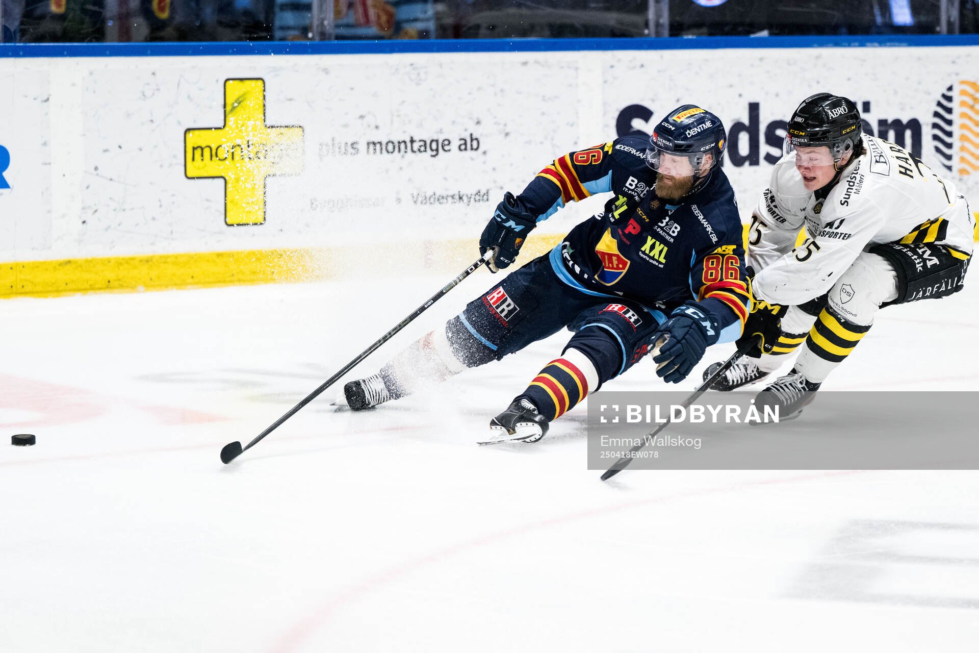 Djurgårdens Linus Klasen och AIKs Theo Hårdstam