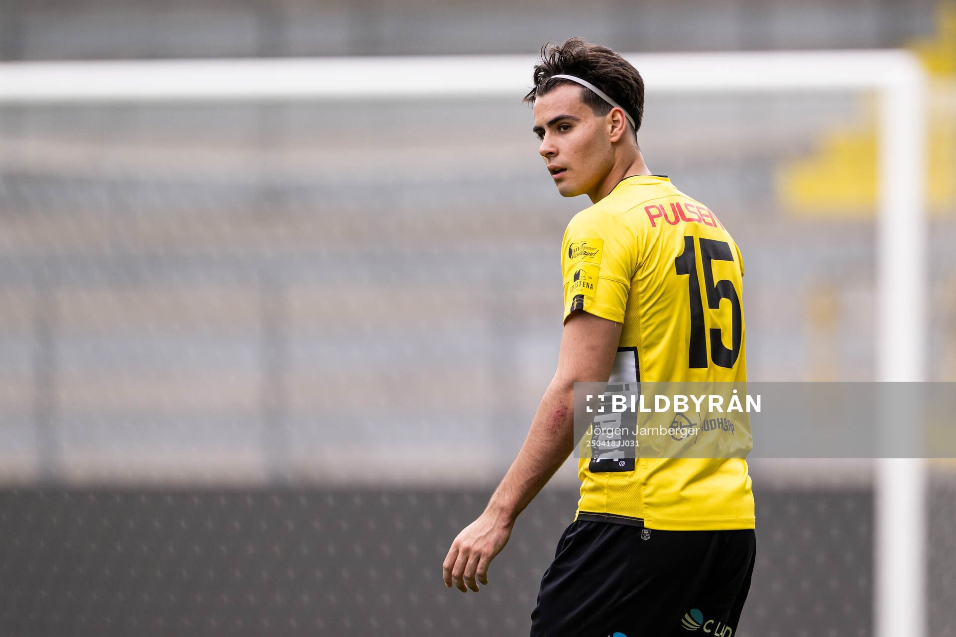 Elfsborgs Leo Saritas Bylund under fotbollsmatchen i P19 Allsvenskan mellan Elfsborg och Helsingborg den 18 april 2025 i Borås.