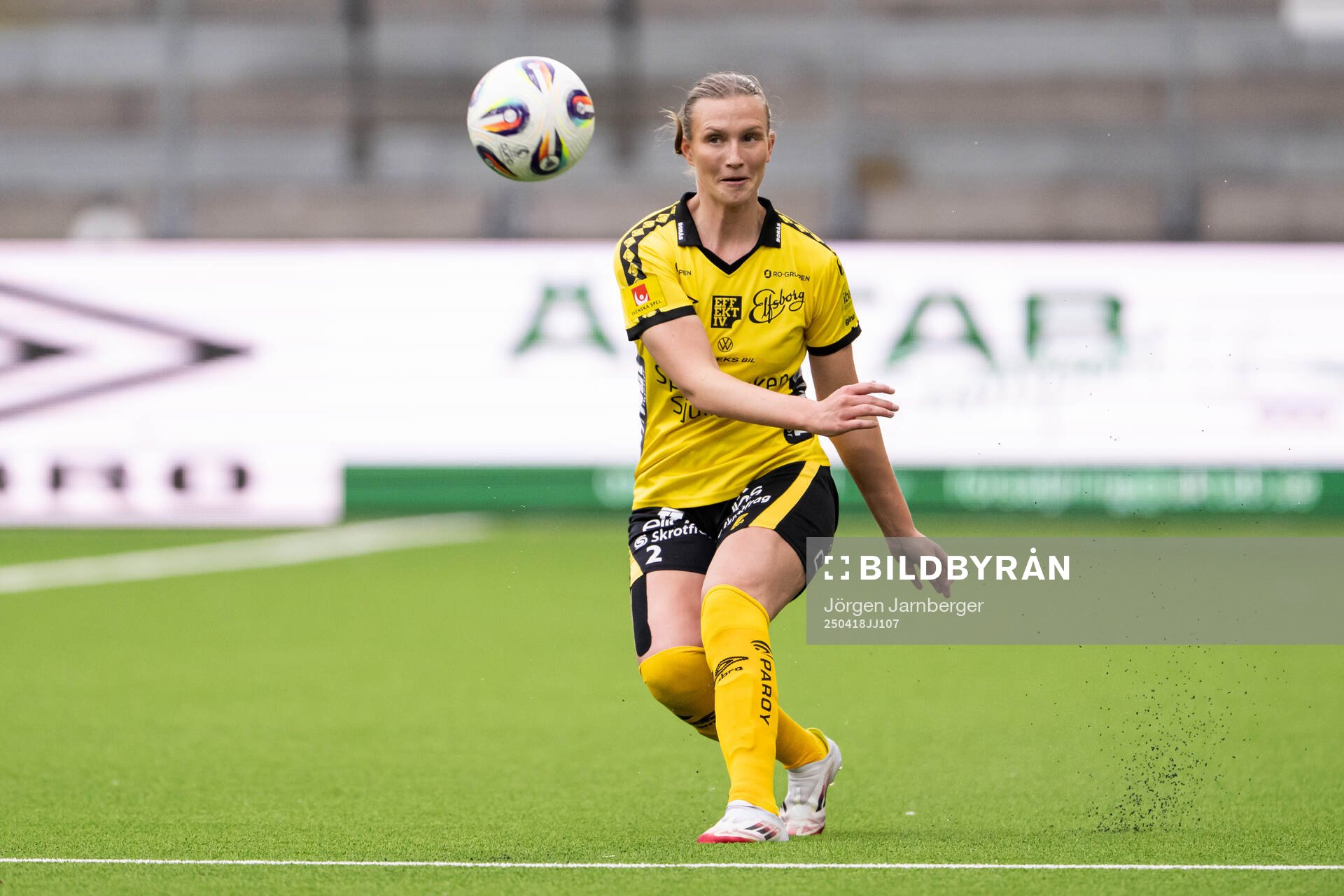 Elfsborgs Selma Berggren under fotbollsmatchen i Elitettan mellan Elfsborg och IK Uppsala den 18 april 2025 i Borås. 