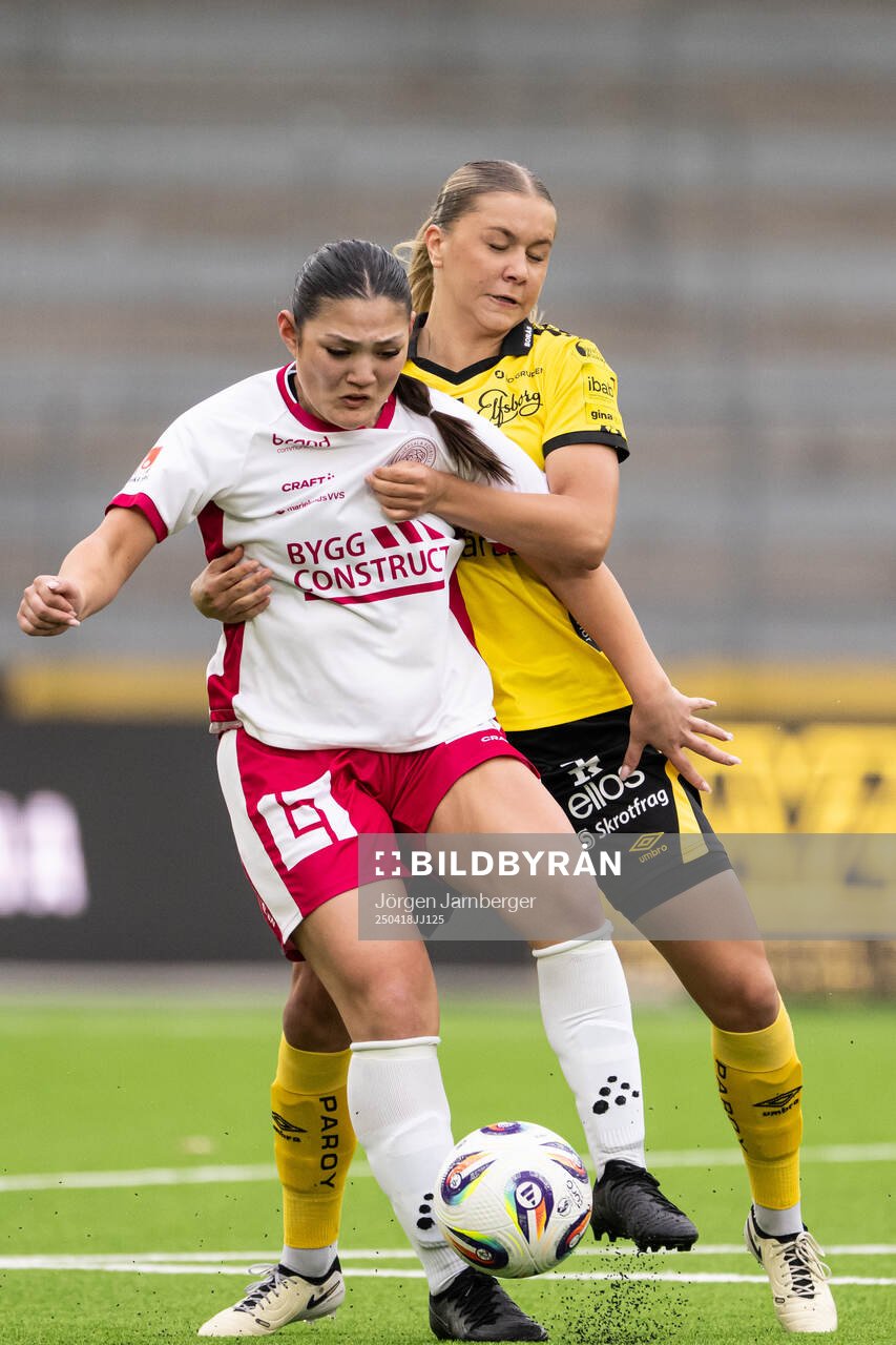 IK Uppsalas Amelia Olofsson och Elfsborgs Alice Broman
