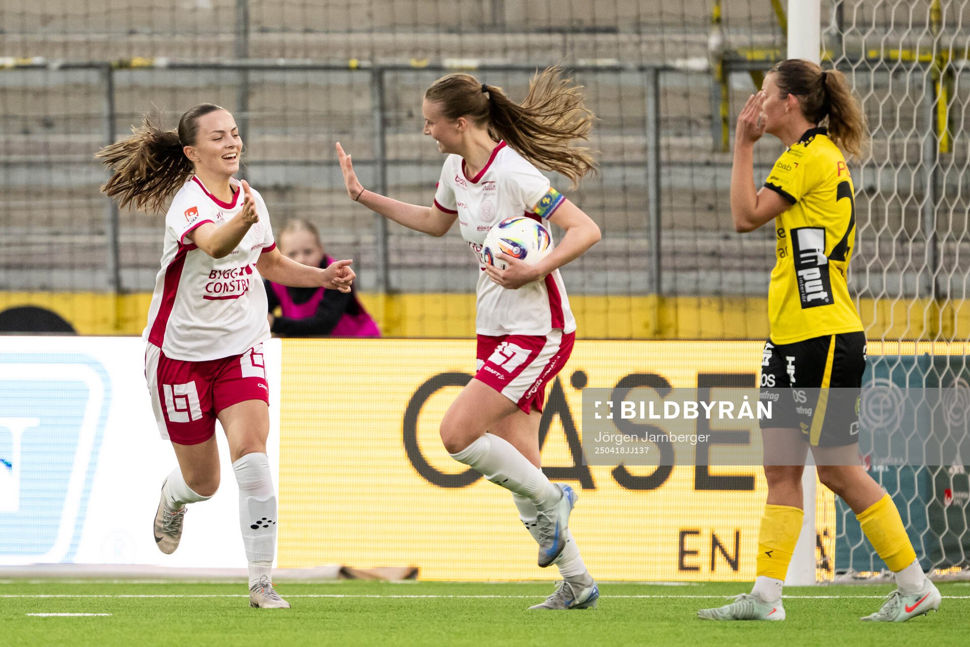 IK Uppsalas Stina Leffler jublar