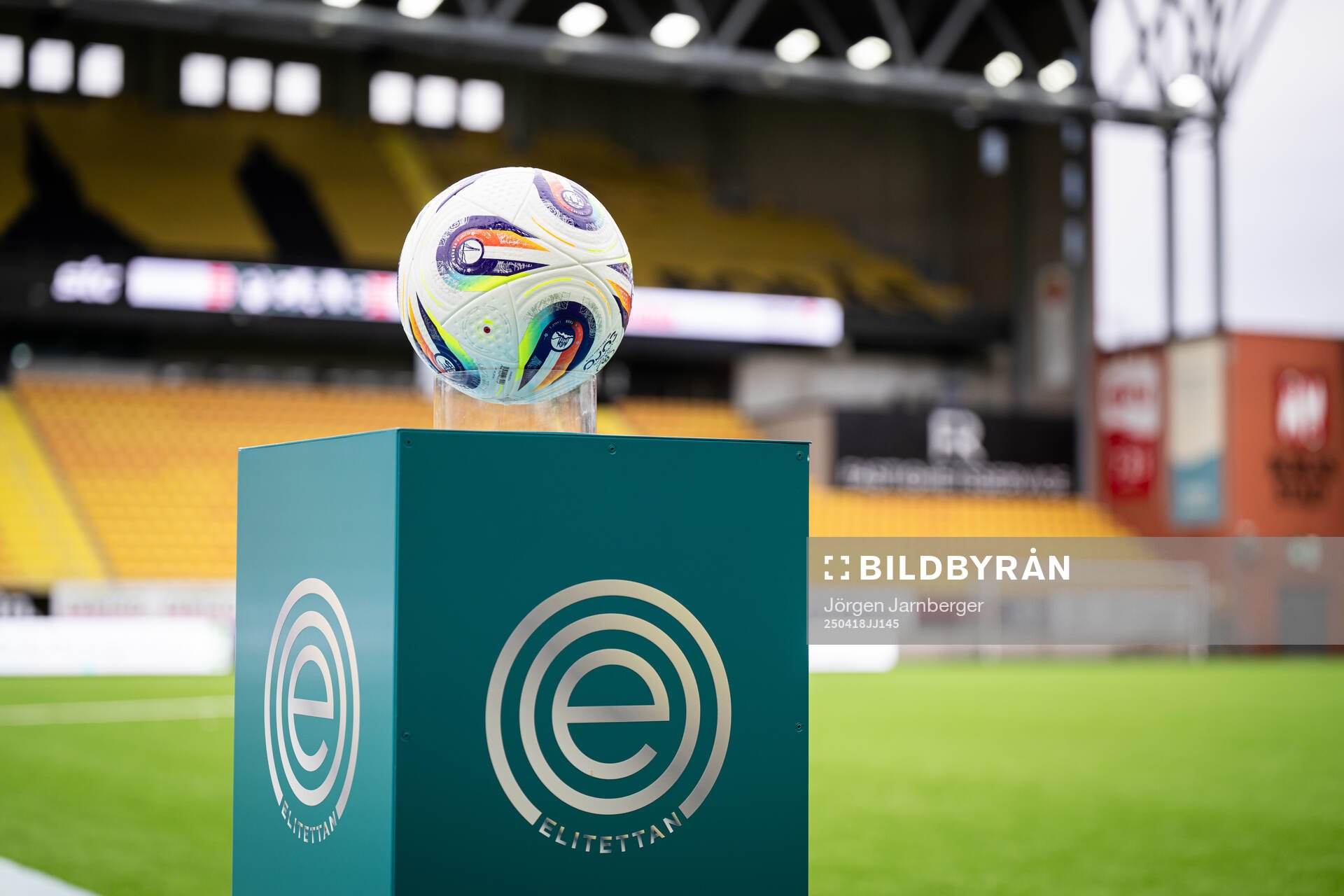 Matchbollen på pedistal