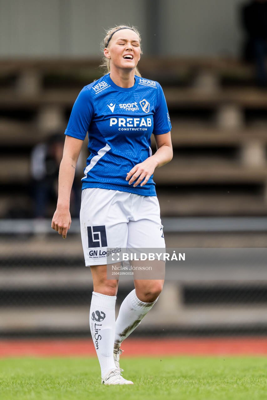 Halmstads Nora Hultgren deppar