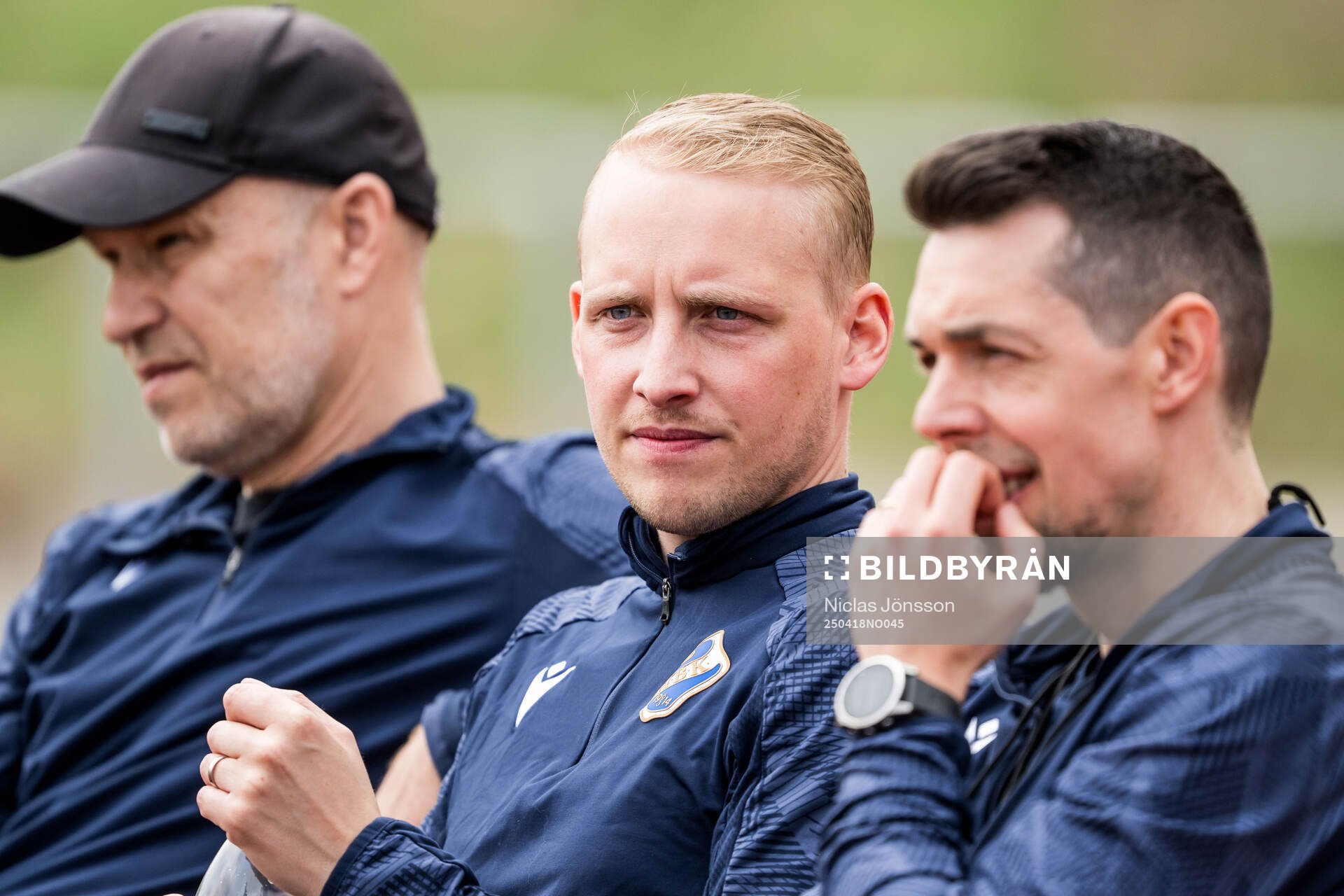 Halmstads tränare Andreé Johansson inför fotbollsmatchen i Division 1 södra mellan Halmstad och IK Zenith den 18 april 2025 i Halmstad. 