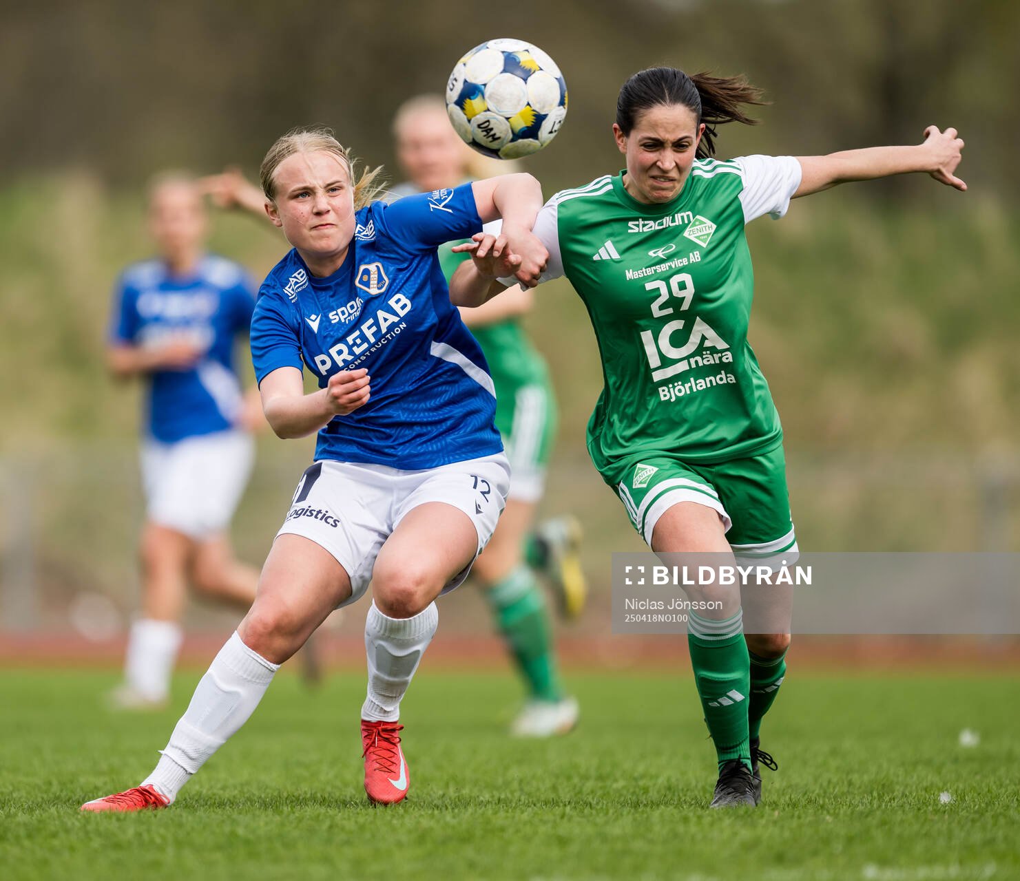 Halmstads Ida Karlsson och IK Zeniths Victoria Klimovska