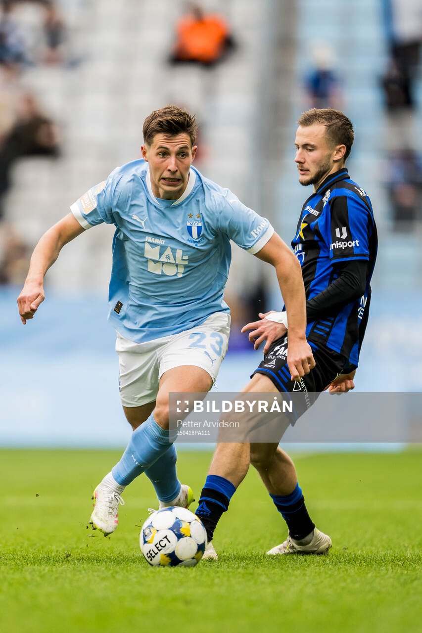 Sirius Melker Heier och Malmö FFs Lasse Berg Johnsen