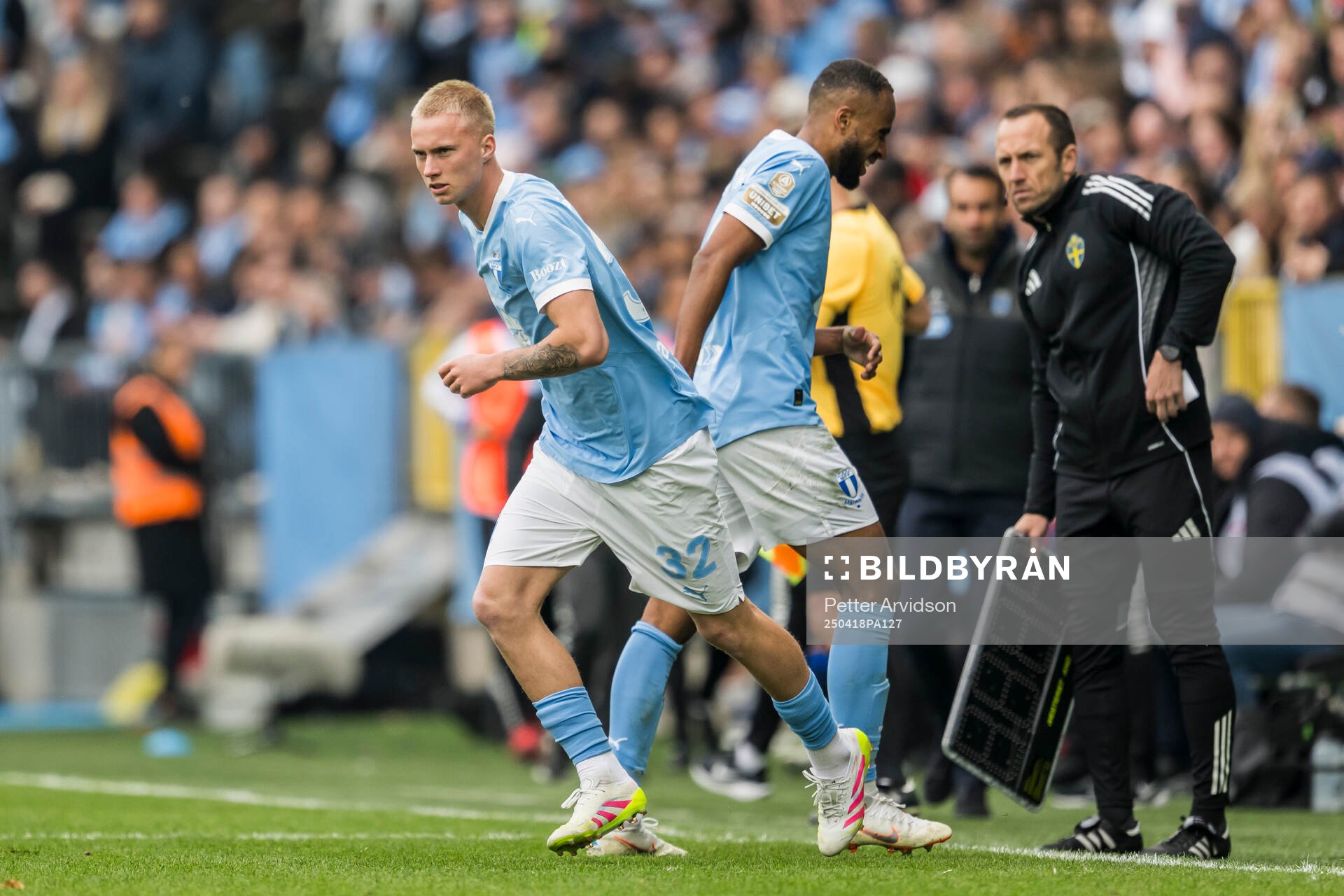 Malmö FFs Daniel Gudjohnsen och Isaac Kiese Thelin