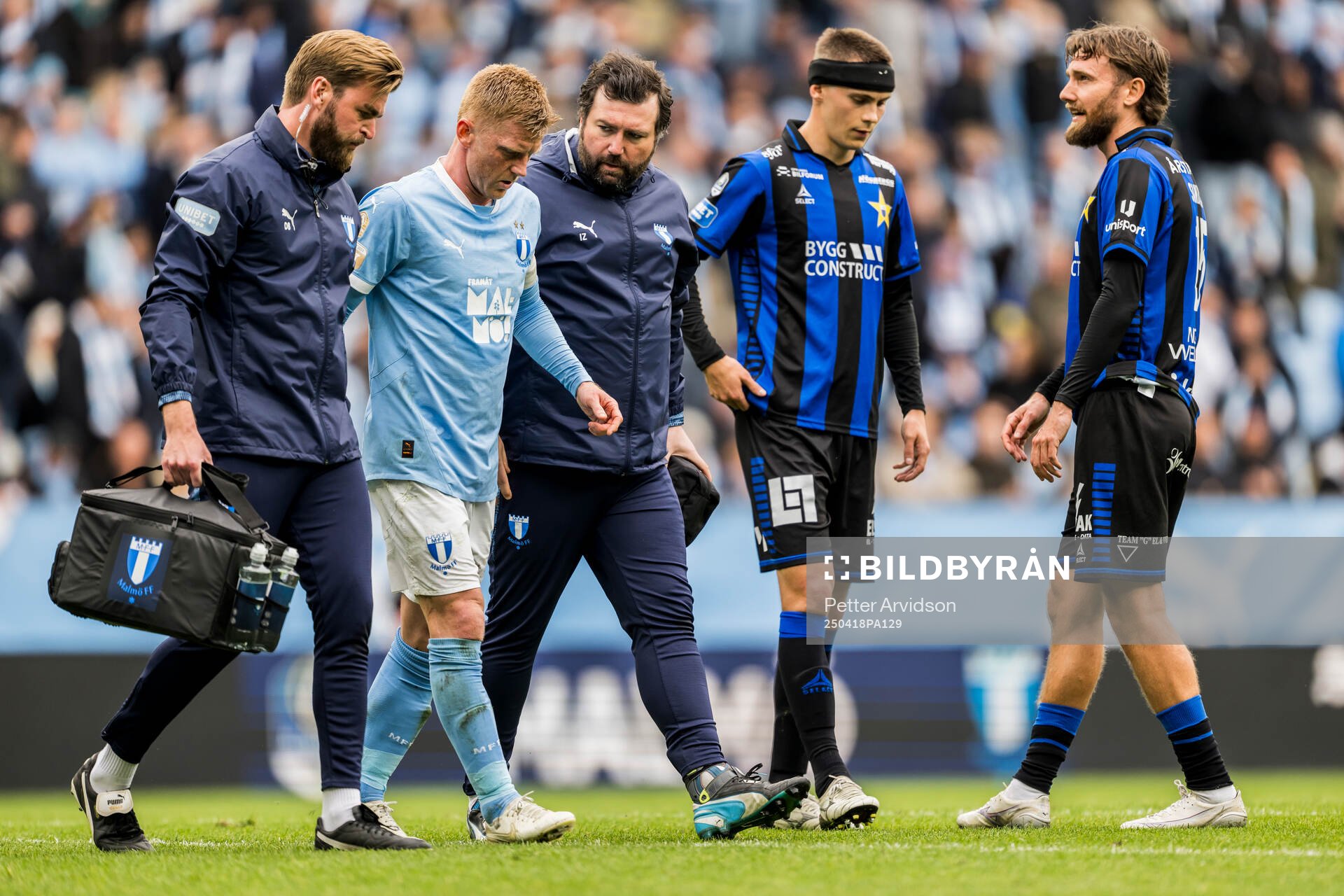Malmö FFs Anders Christiansen har ont