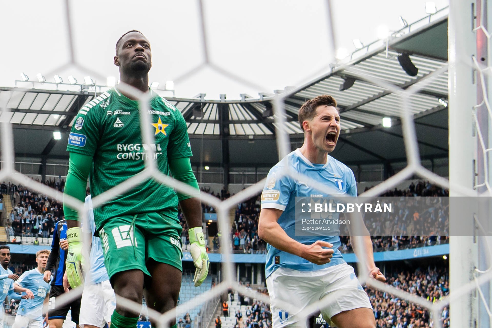 Malmö FFs Lasse Berg Johnsen jublar