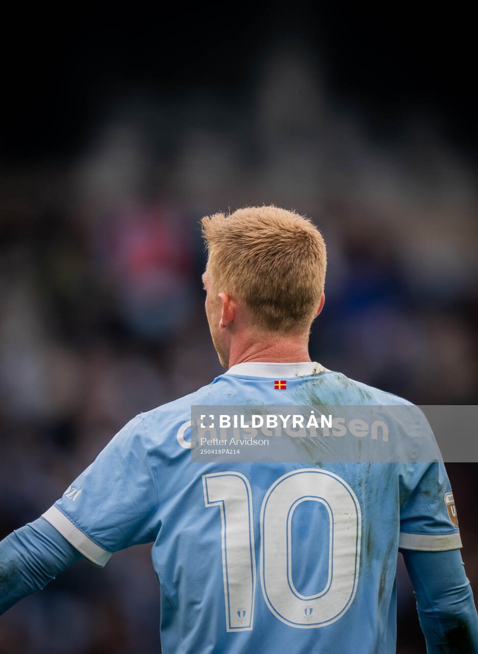 Malmö FFs Anders Christiansen under fotbollsmatchen i Allsvenskan mellan Malmö FF och Sirius den 18 april 2025 i Malmö. 