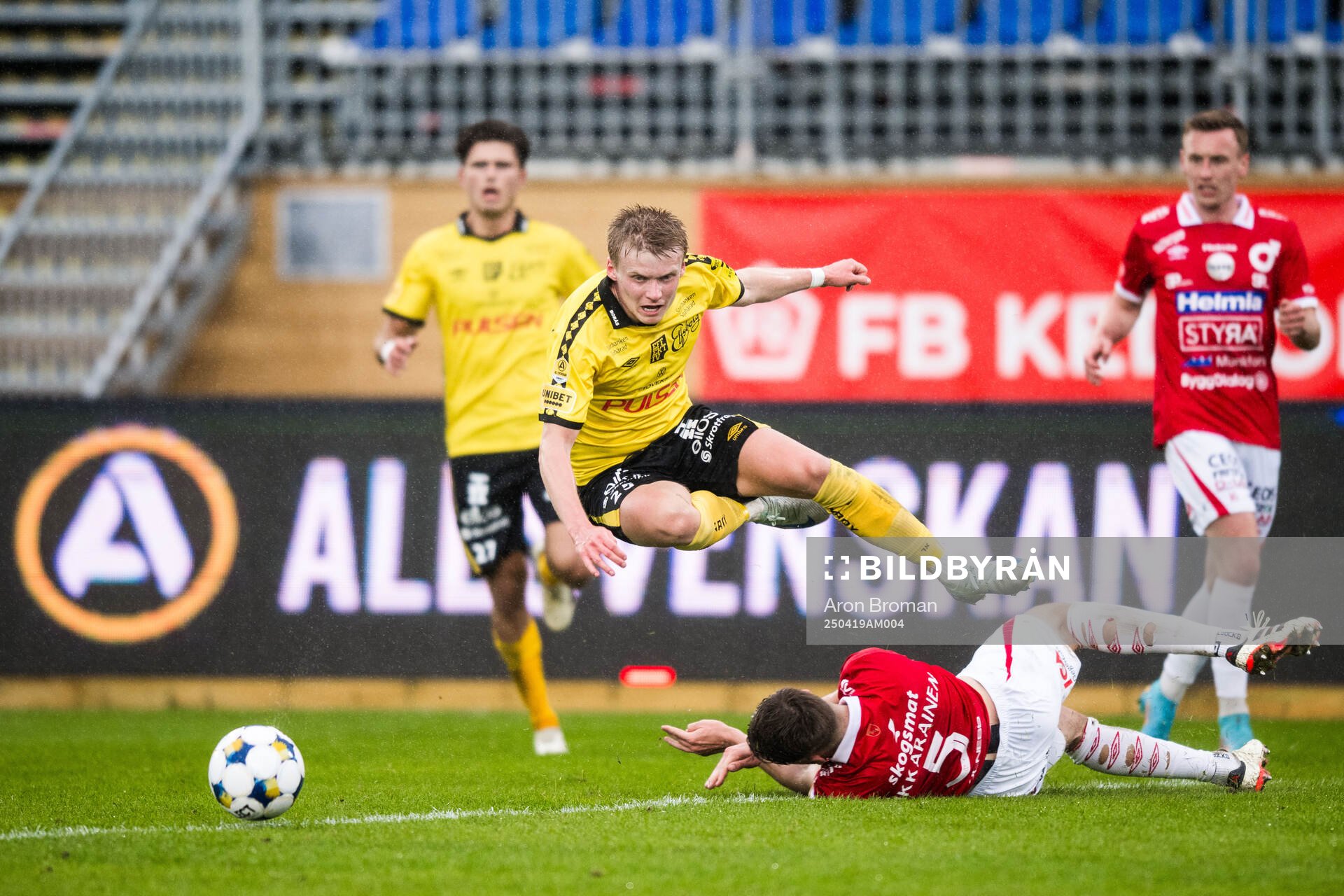 Elfsborgs Ari Sigurpálsson och Degerfors Juhani Pikkarainen