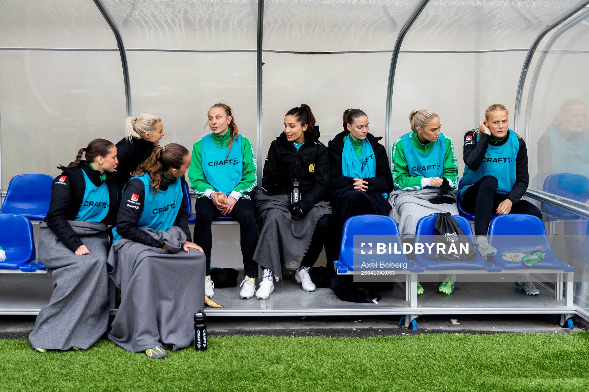 Hammarbys spelarbås inför fotbollsmatchen i Damallsvenskan mellan Brommapojkarna och Hammarby den 19 april 2025 i Stockholm. 