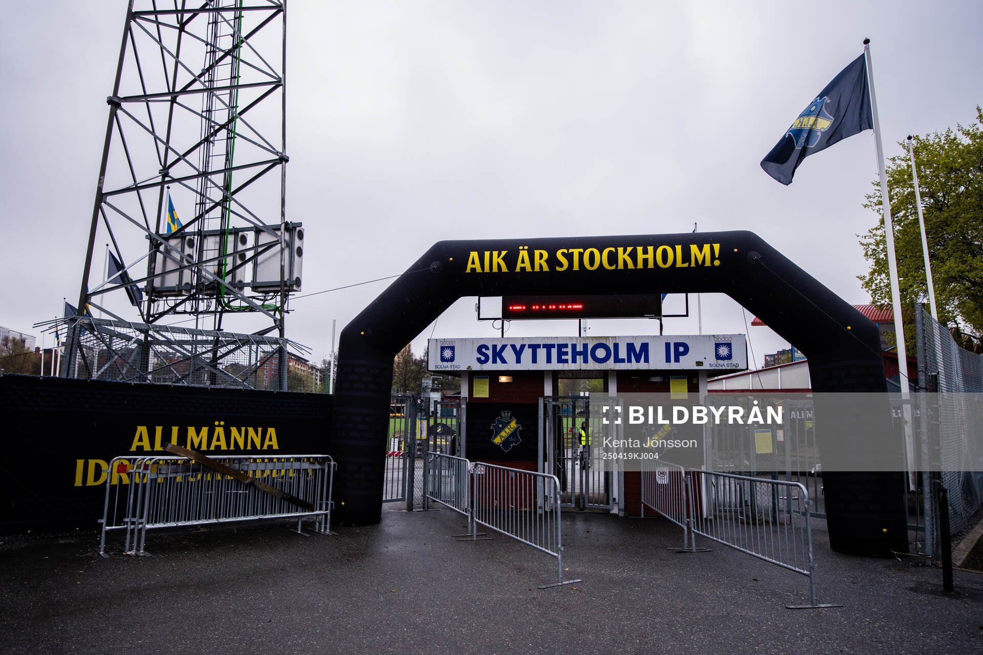 Publikentrén till Skytteholms IP
