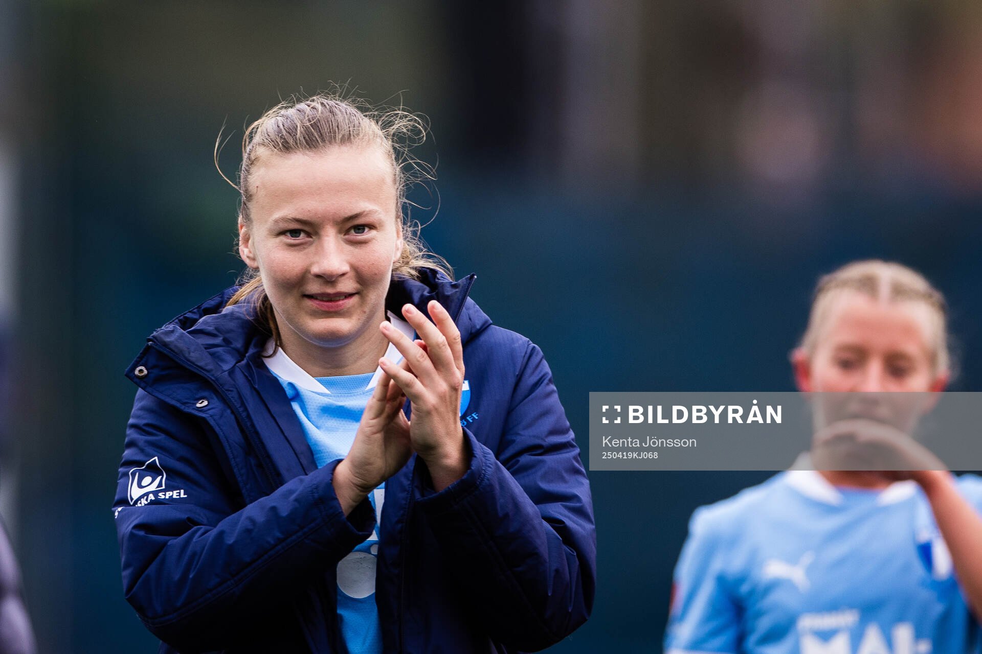 Malmö FFs Sara Kanutte Sørensen Fornes applåderar
