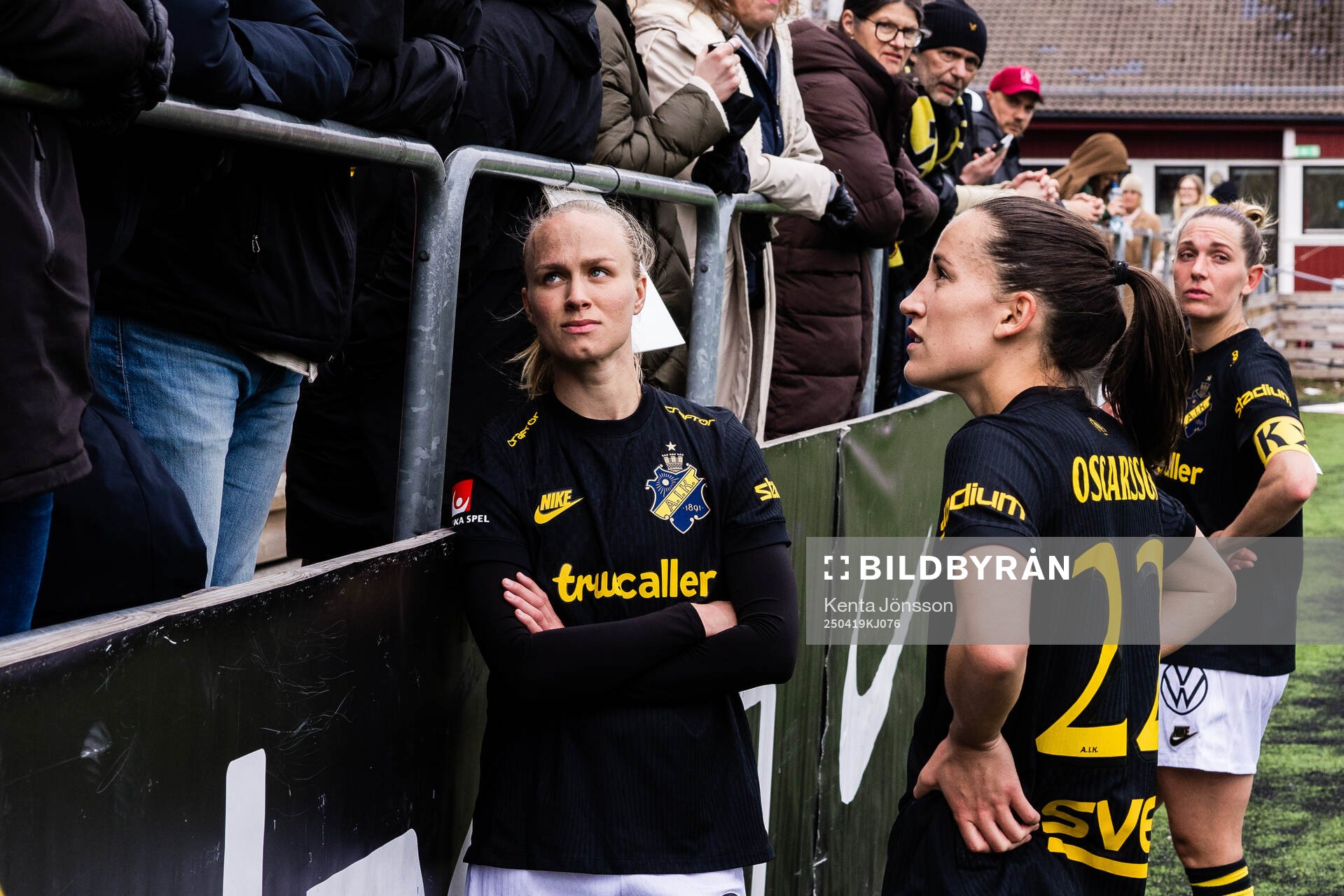 AIKs Matilda Plan och Anna Oskarsson deppar