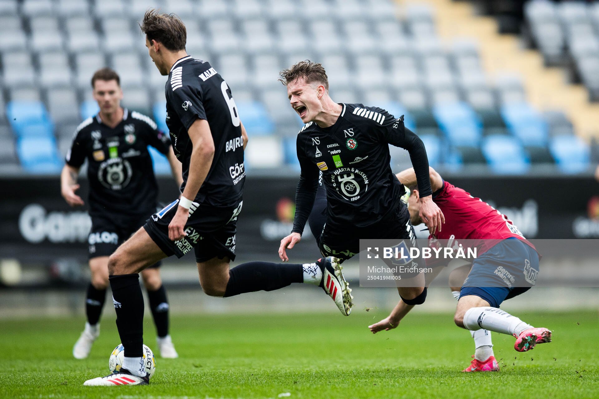 Örebros Erik McCue och Örgrytes Daniel Paulson
