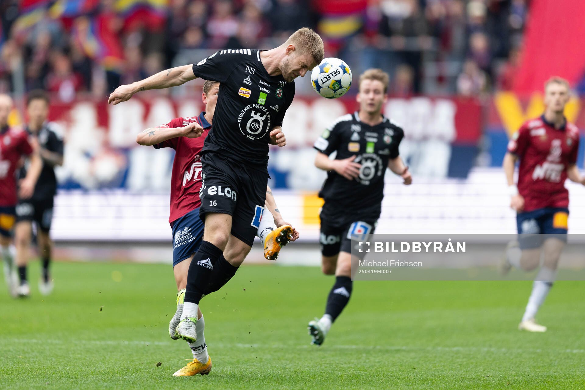 Örebros Hampus Söderström under fotbollsmatchen i Superettan mellan Örgryte och Örebro den 19 april 2025 i Göteborg. 