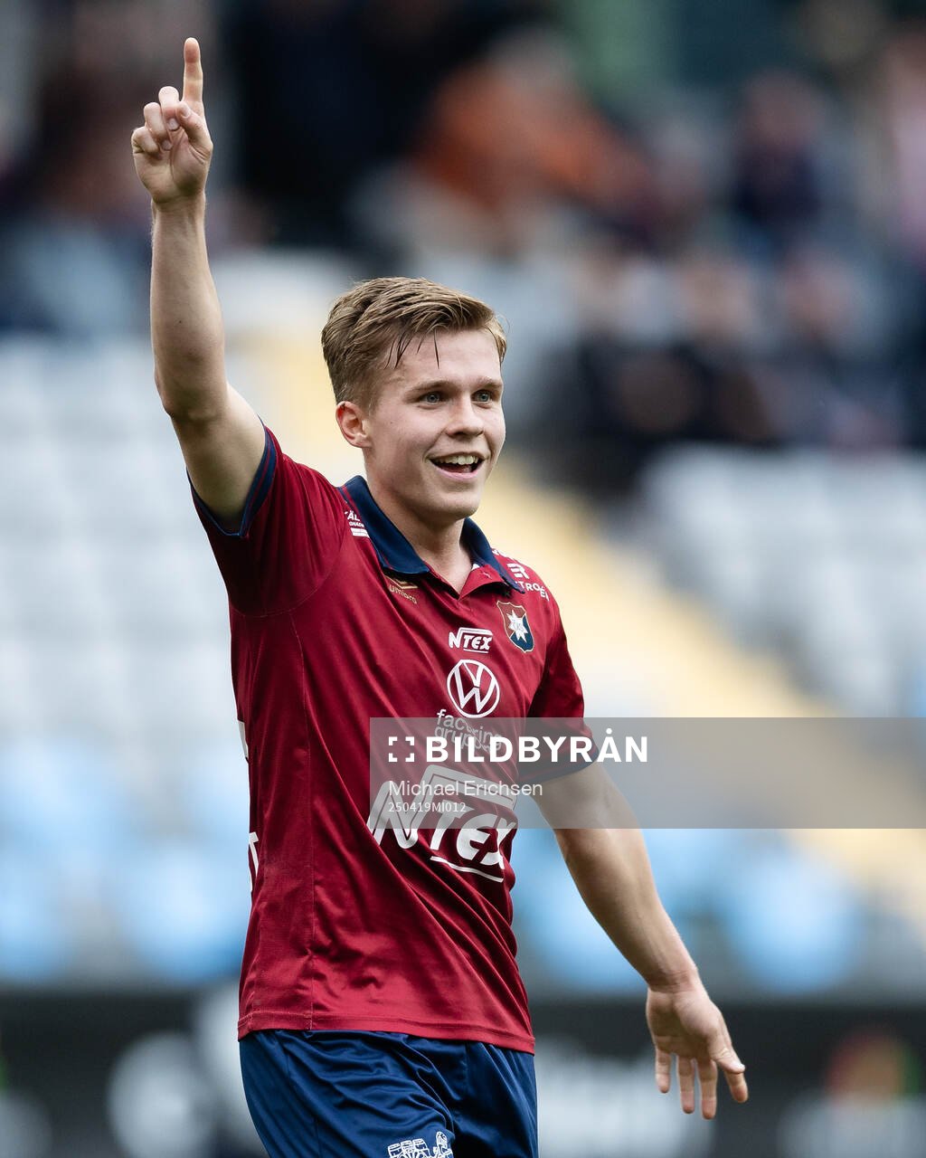 Örgrytes Isak Dahlqvist jublar