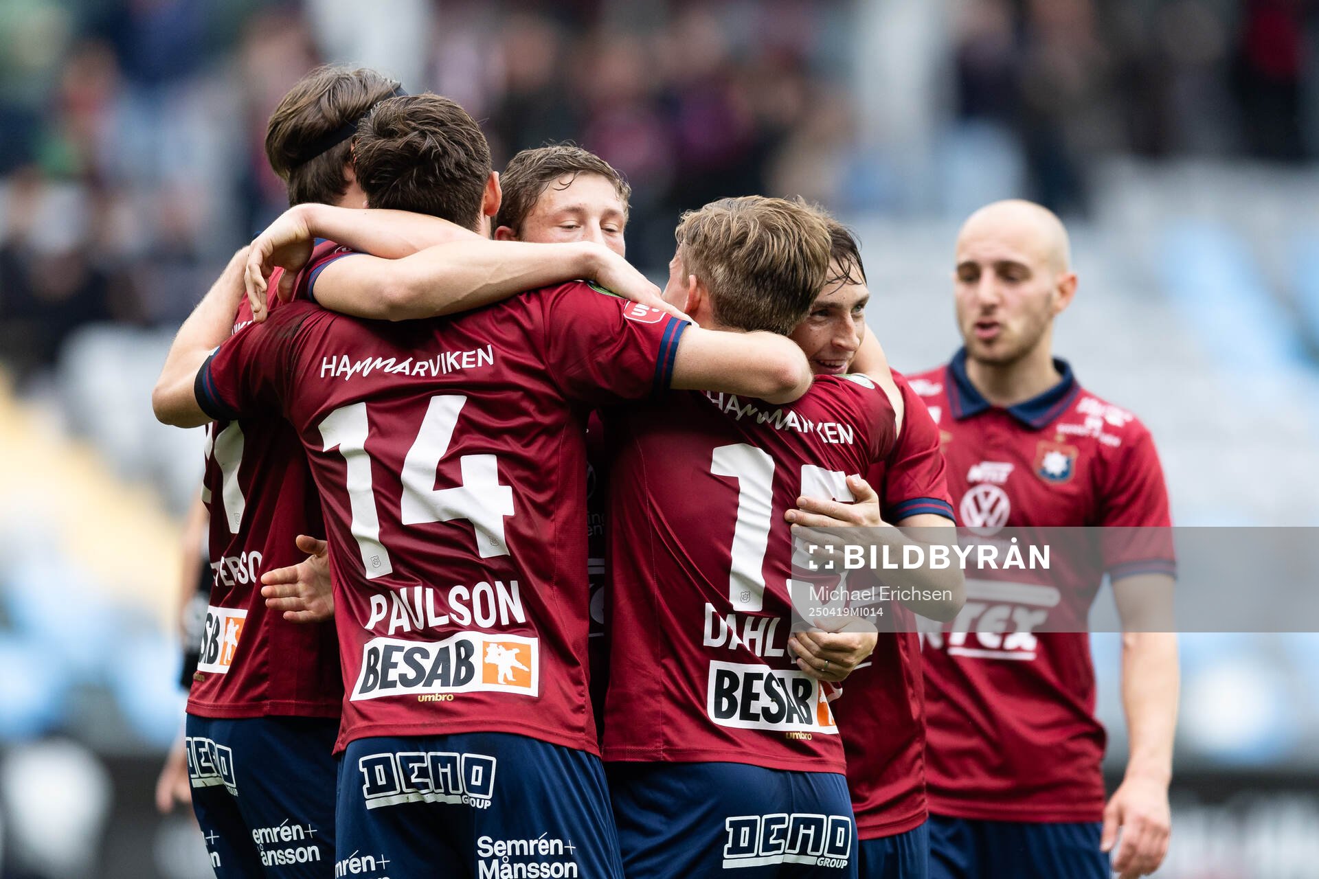 Örgrytes Isak Dahlqvist jublar