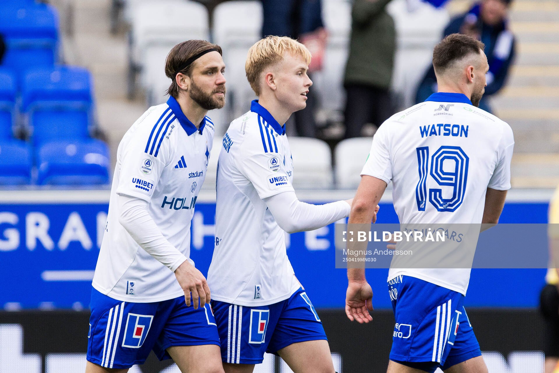IFK Norrköpings Isak Andri Sigurgeirsson jublar med