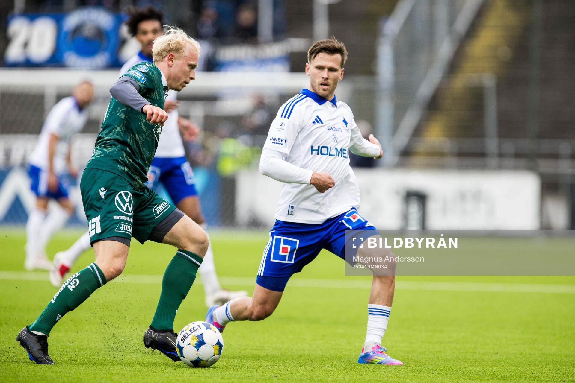 Halmstads André Boman och IFK Norrköpings Arnor Traustason