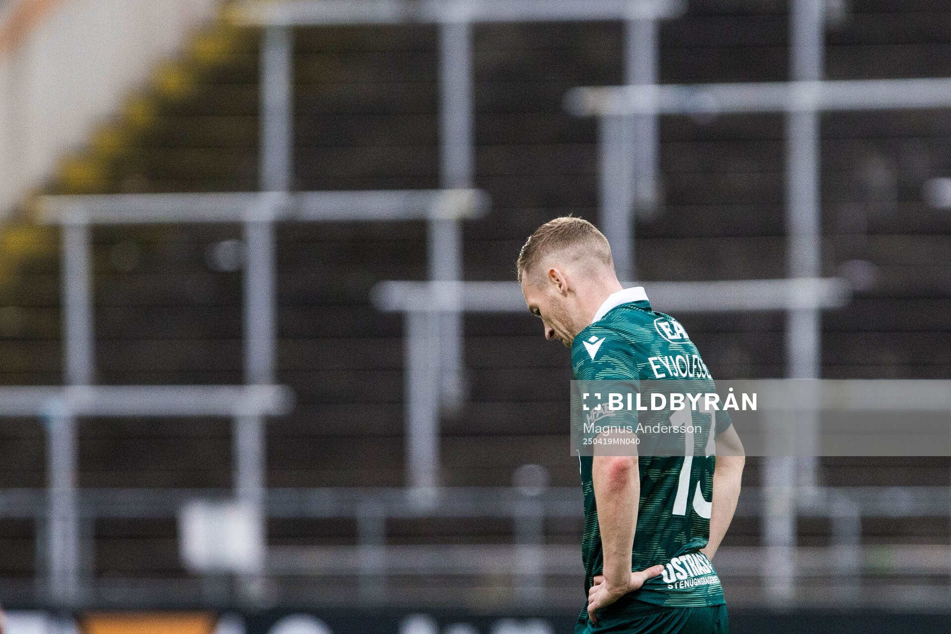 Halmstads Gisli Eyjolfsson deppar