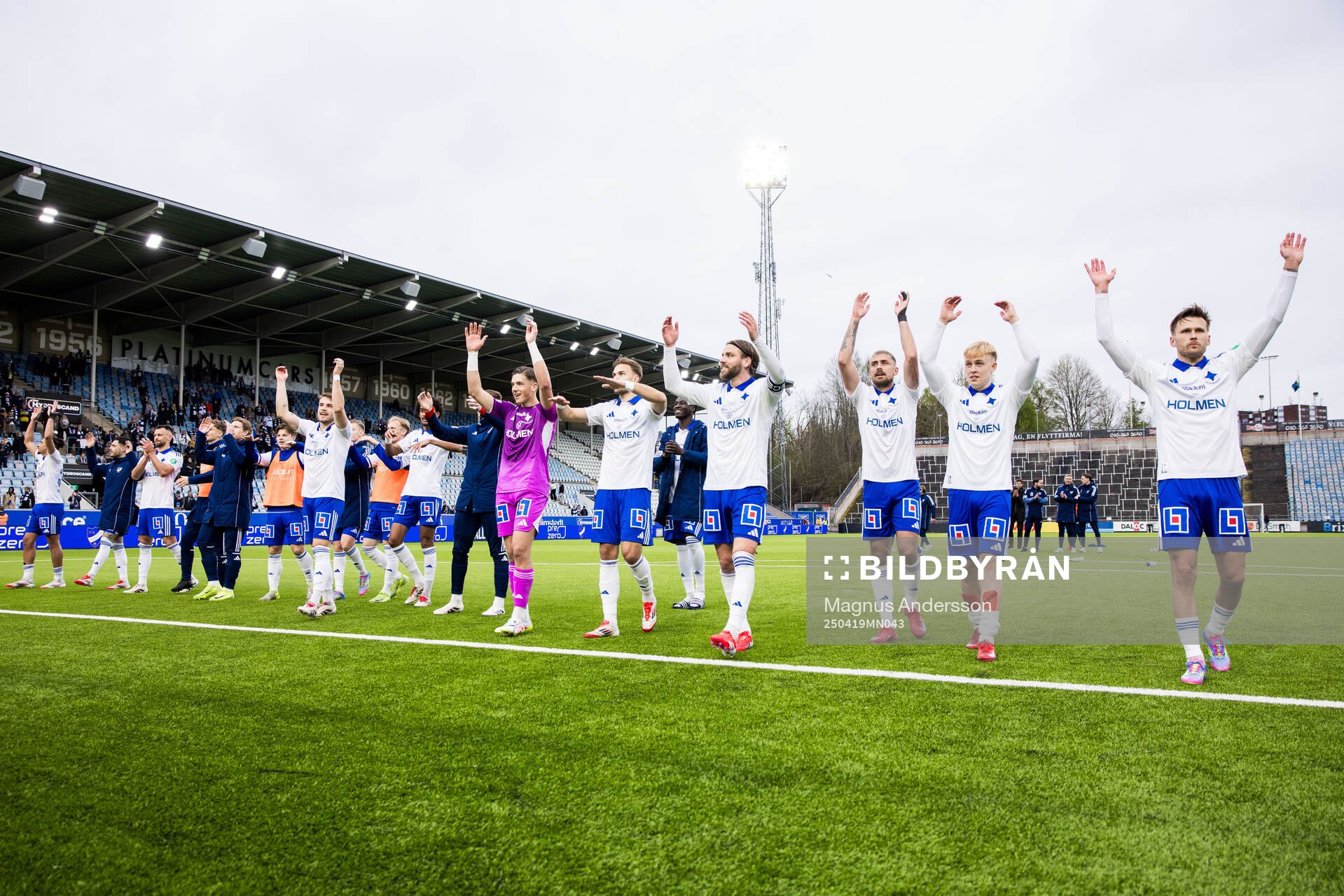 IFK Norrköpings spelare jublar