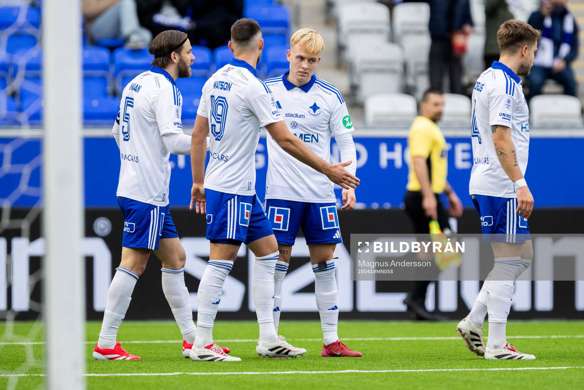 IFK Norrköpings Isak Andri Sigurgeirsson jublar
