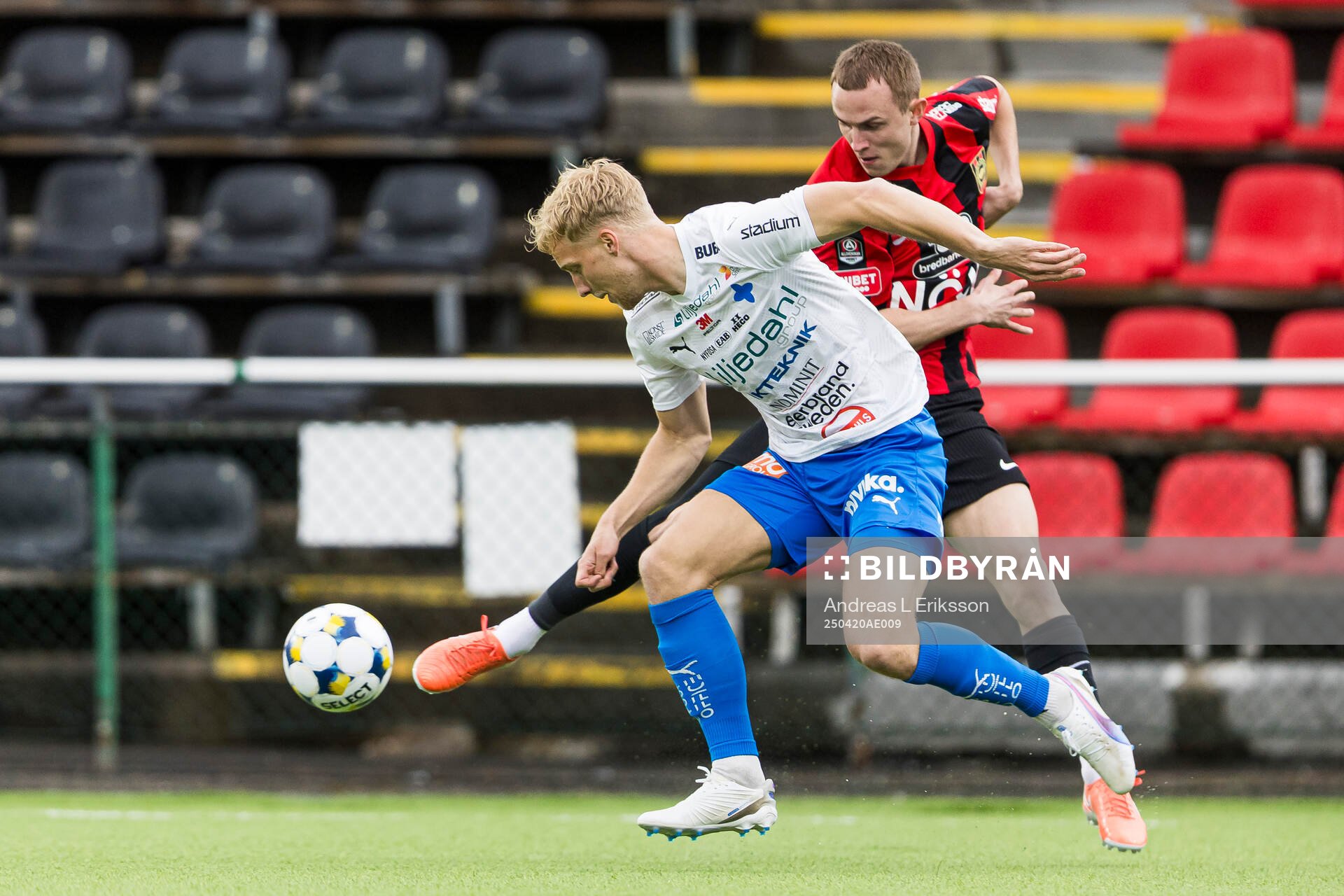 Värnamos Victor Larsson och Brommapojkarnas Victor Lind