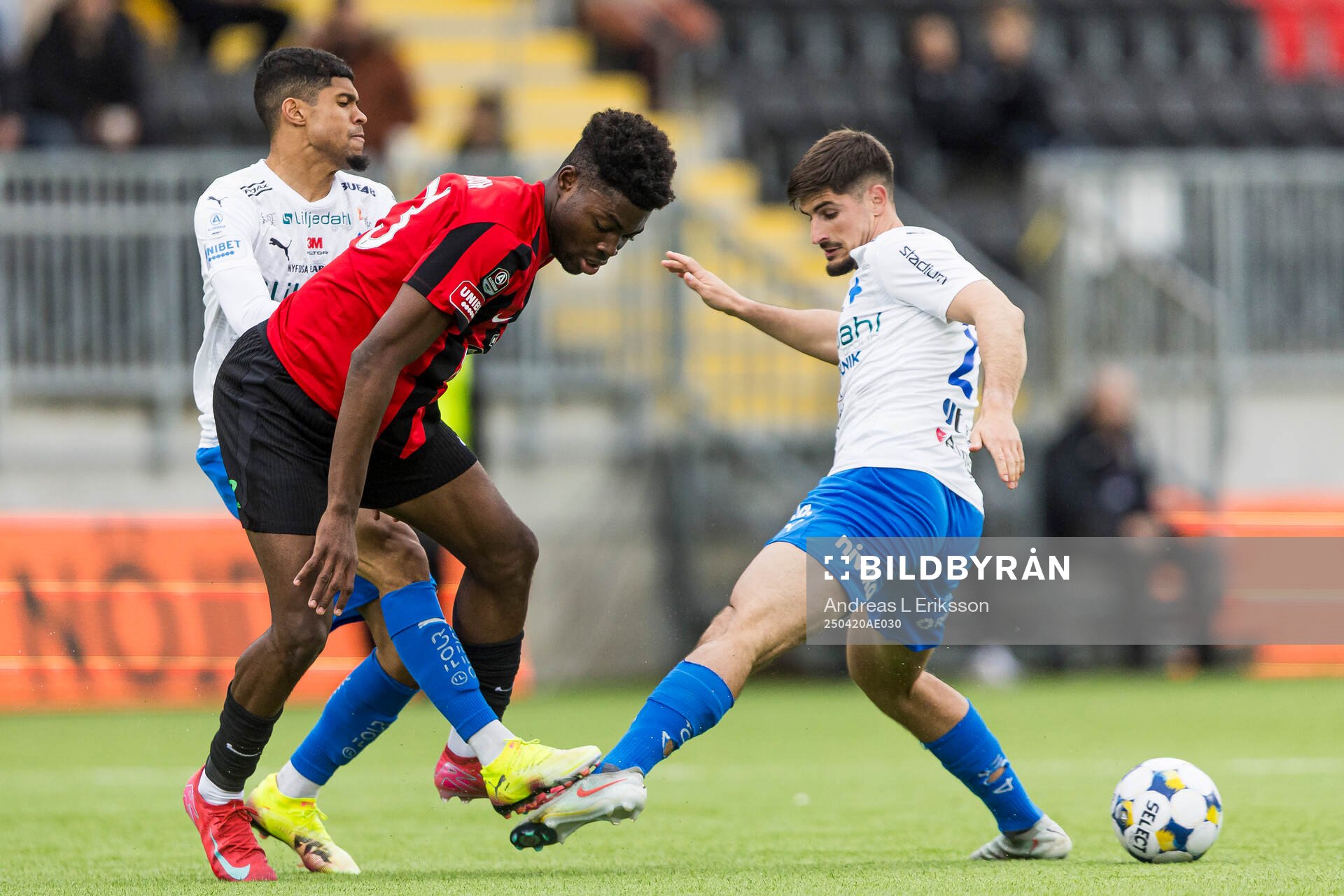 Värnamos Luke Le Roux och Frank Junior Agyei mot