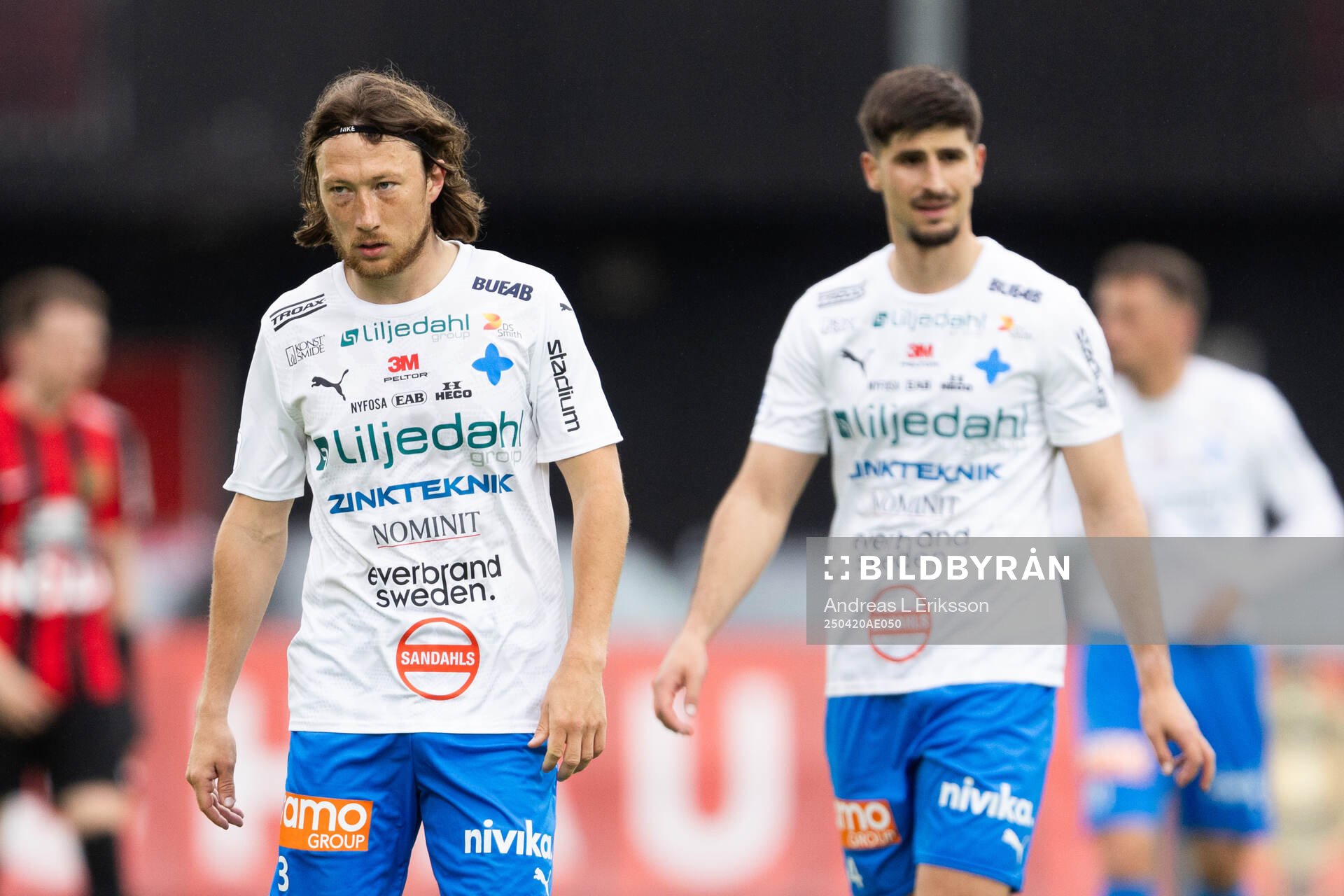 Värnamos Axel Björnström och Emin Grozdanic deppar