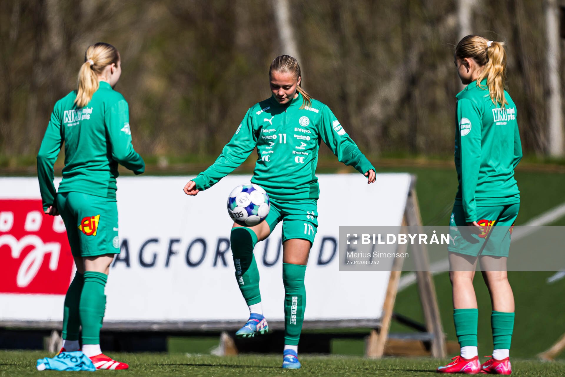 Julie Heggelund of HamKam warms up