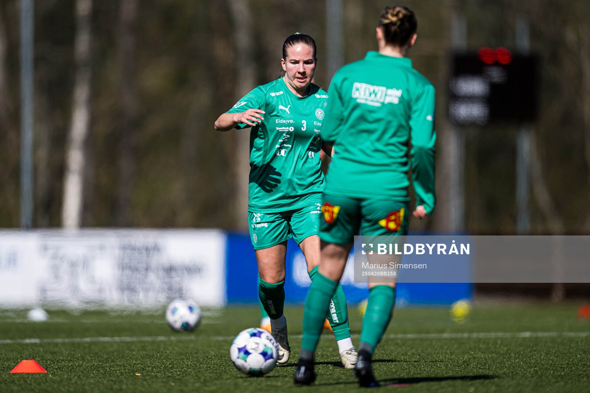 Inka Kaivola of HamKam warms up