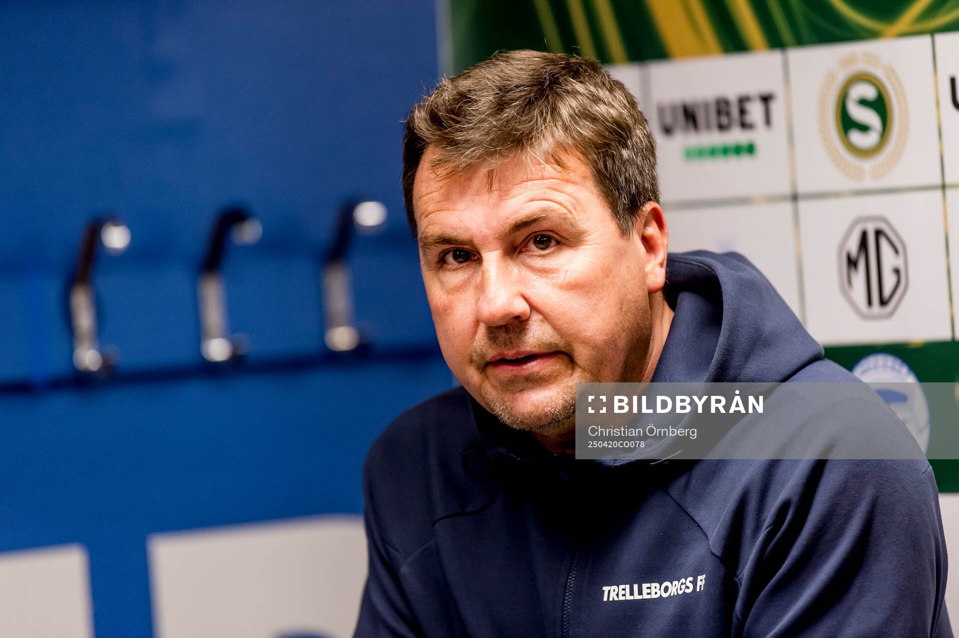 Trelleborgs tränare Stefan Jacobsson på en presskonferens