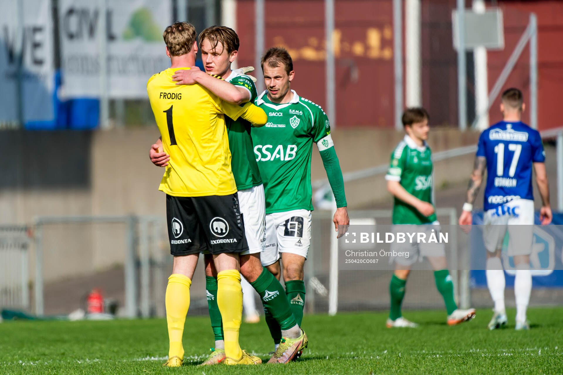 Brages målvakt Viktor Frodig, Teodor Wålemark och