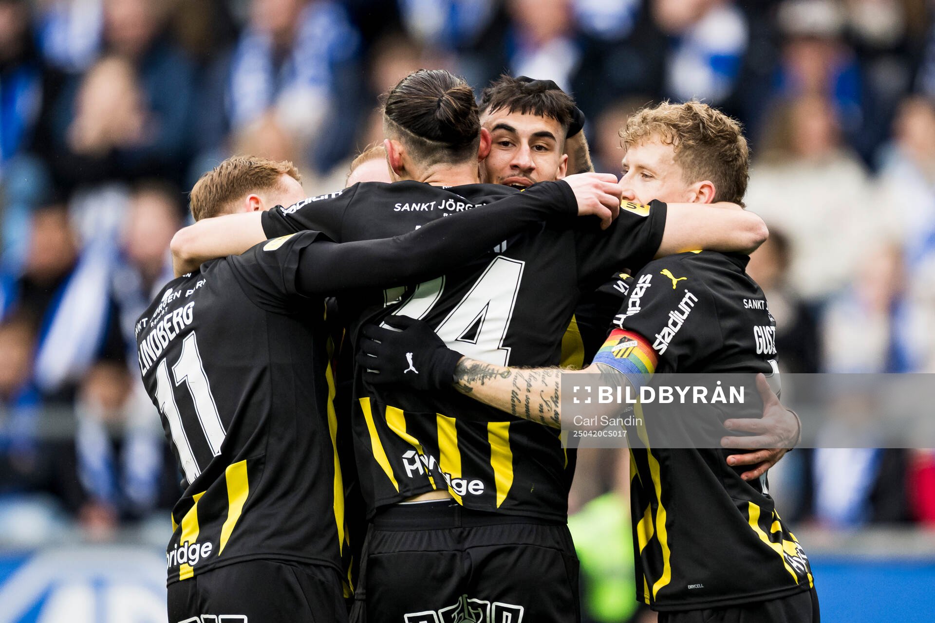 Häckens Srdjan Hrstic jublar