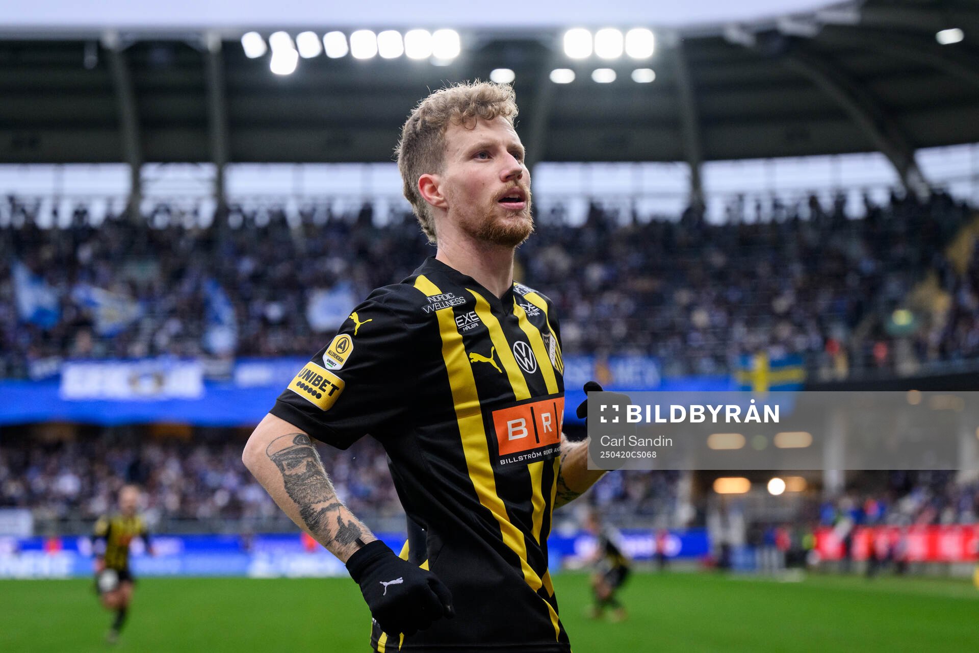 Häckens Simon Gustafson jublar