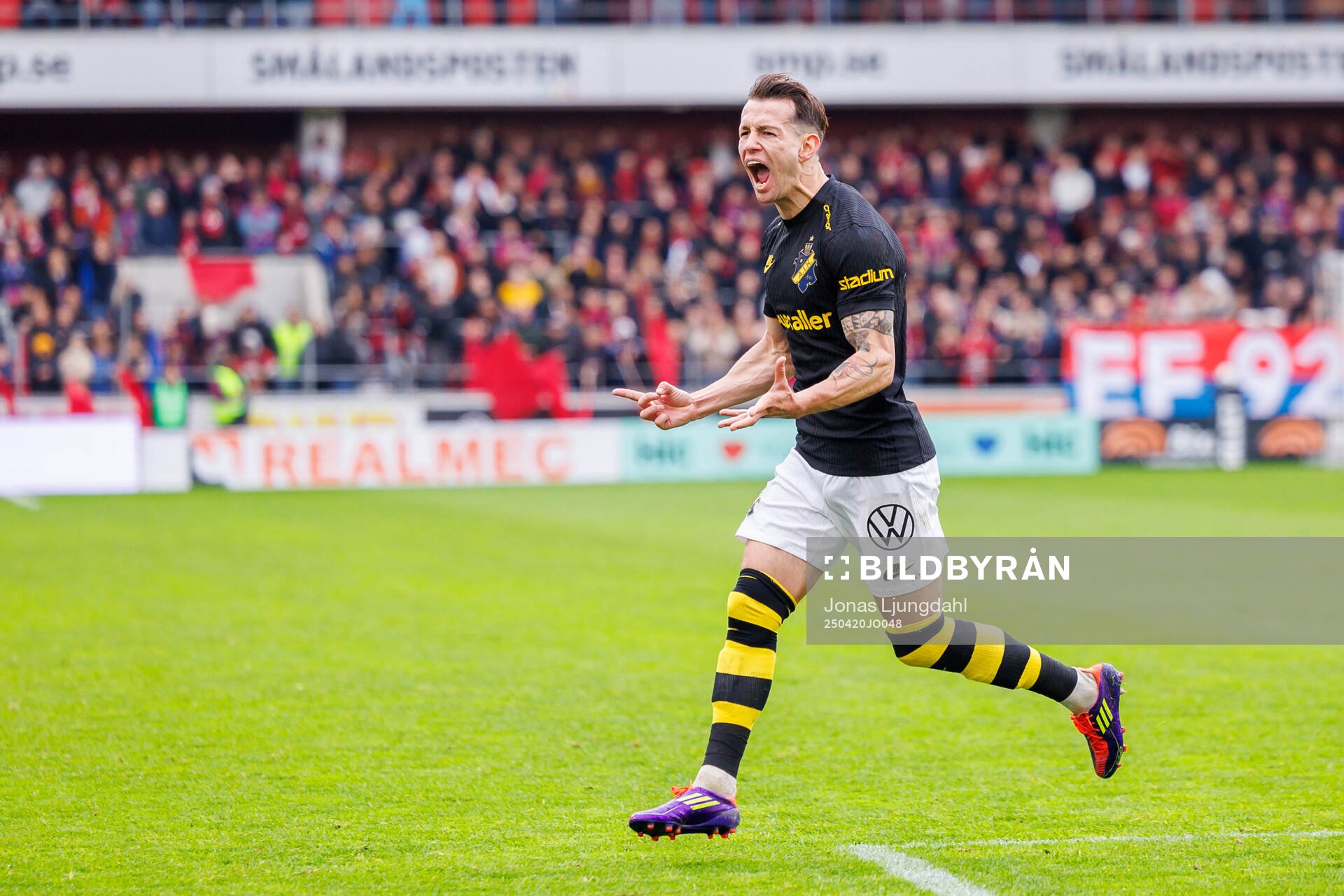 AIKs Bersant Celina jublar