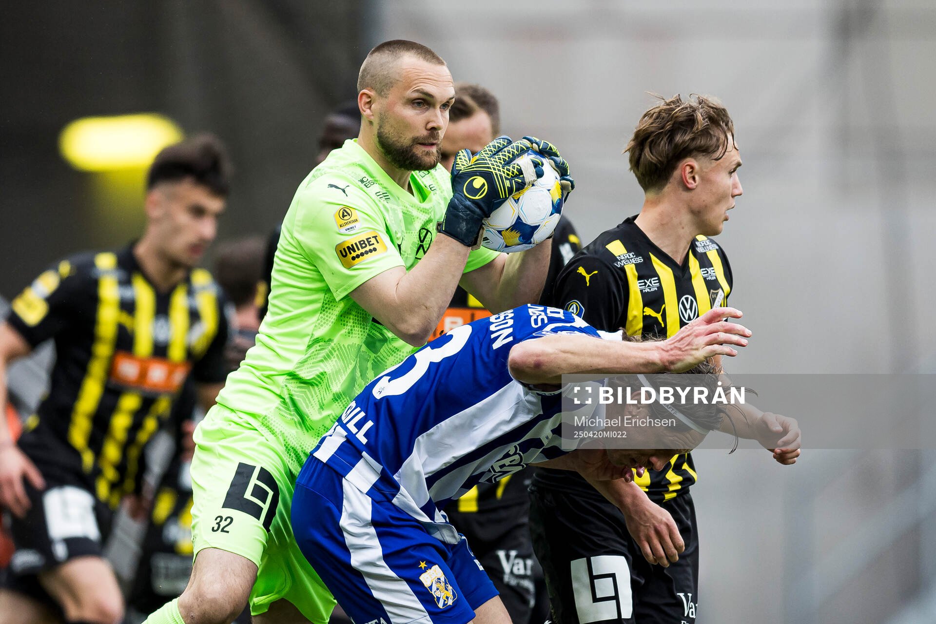 Häckens målvakt Oscar Jansson och IFK Göteborgs Gustav