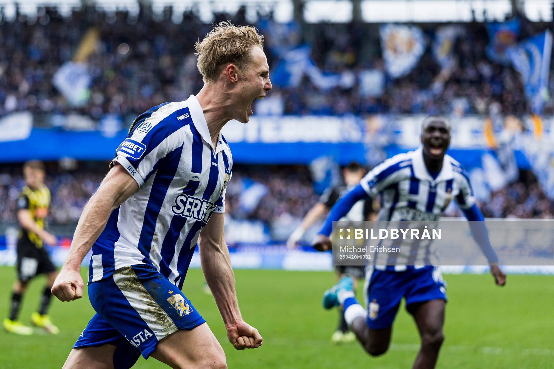 IFK Göteborgs Max Fenger jublar