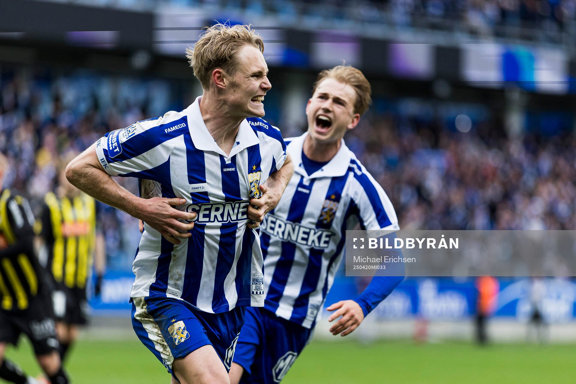 IFK Göteborgs Max Fenger jublar