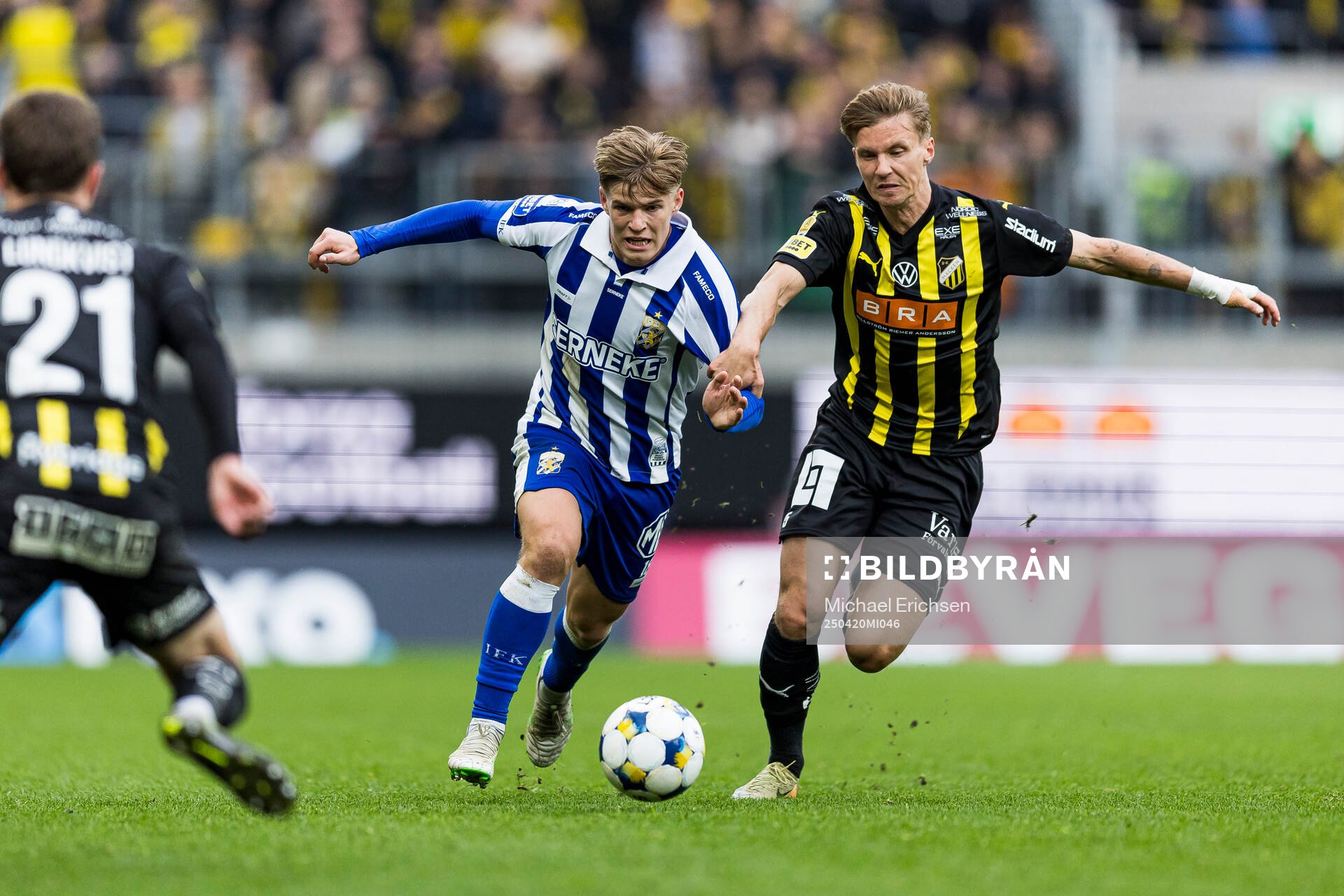 IFK Göteborgs Felix Eriksson och Häckens Samuel Leach Holm