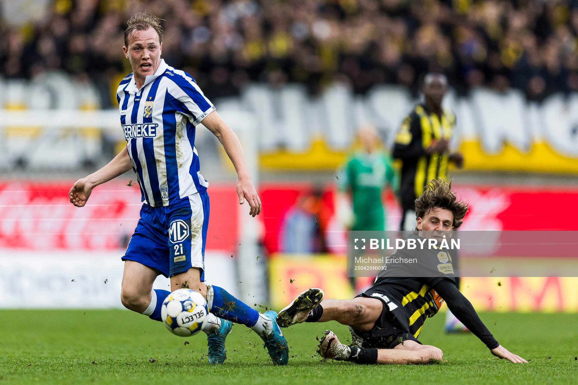IFK Göteborgs Adam Carlén och Häckens Silas Andersen